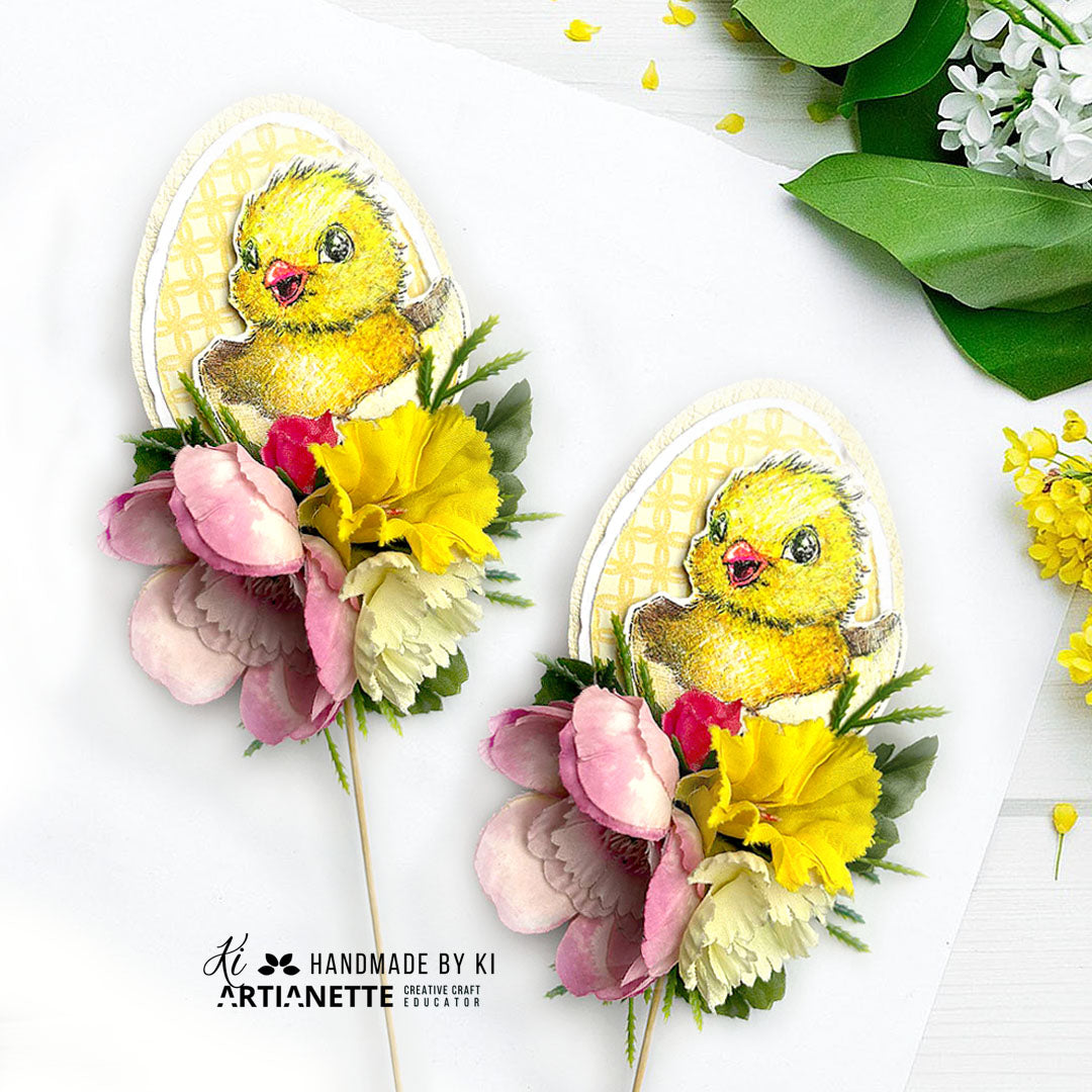 Arkusz A4 do druku oraz zestaw 10 grafik PNG w formie czarno-białych kolorowanek z kolekcji Holy Times SET 05. Produkt przeznaczony do rękodzieła, kreatywnego kolorowania i scrapbookingu, zawierający linearne ilustracje zajączka, kurczaczka, symboli sakralnych oraz kwiatów w jakości 300 DPI. Idealny do tworzenia personalizowanych kartek wielkanocnych i wiosennych materiałów edukacyjnych.